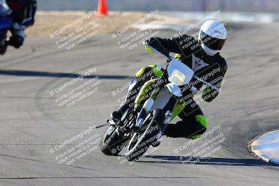 media/Jan-09-2022-SoCal Trackdays (Sun) [[2b1fec8404]]/Turns 9 and 8 (920am)/